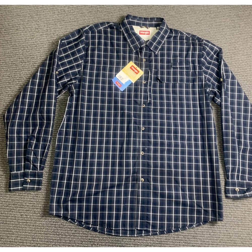 Wrangler Mens Blue Plaid Button Up Long Sleeve Shirt Large Cotton Poly Pockets